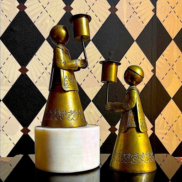 Vintage Brass Altar Figurine Candle Holders – Hand Hammered Rare Matching Pair - Picture 2 of 10